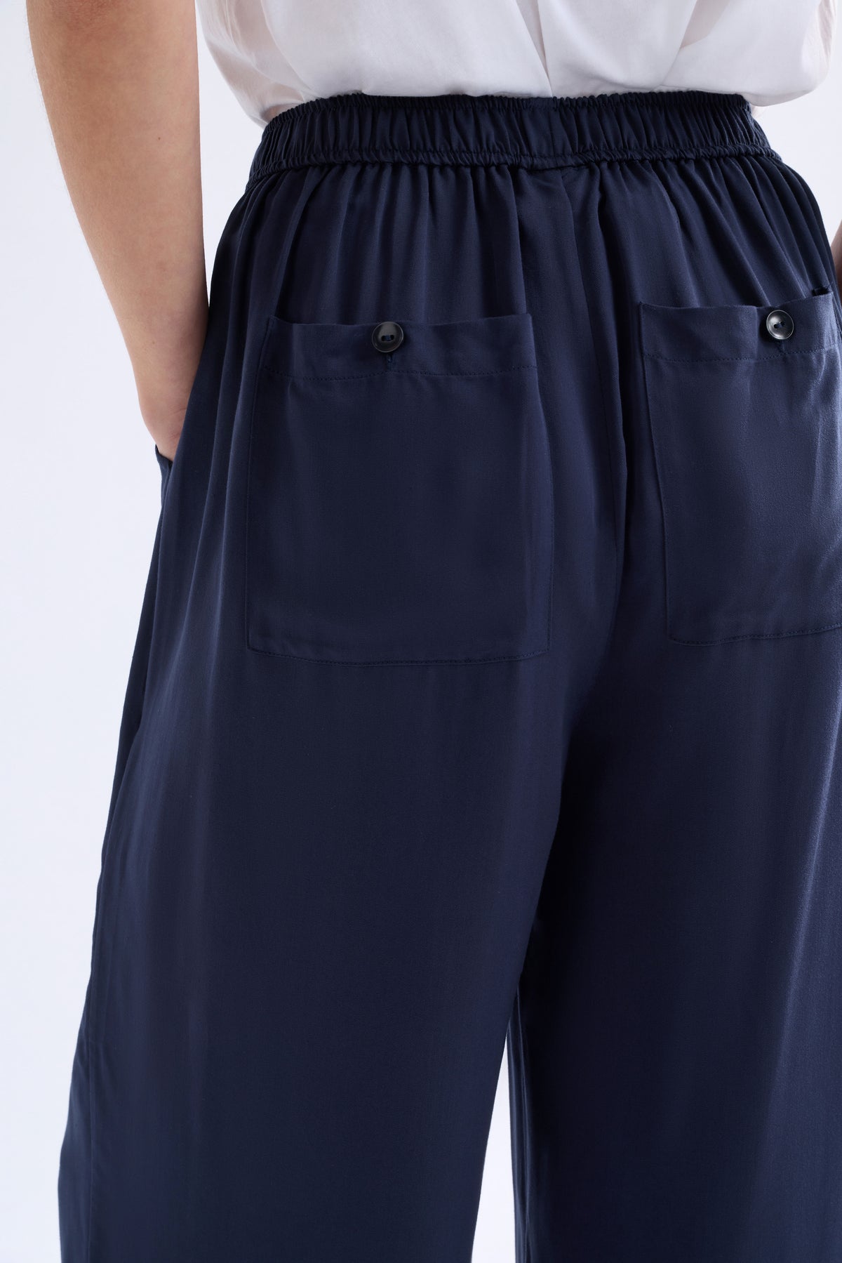 Cropped Wide Leg Culotte Model Front | MOONLIGHT