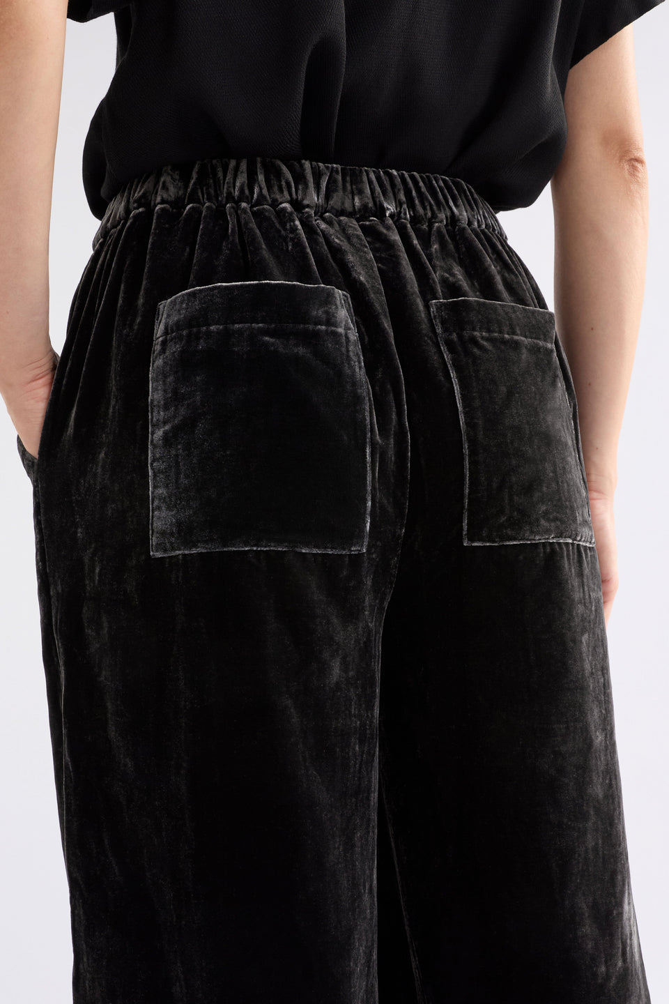 Metti Velvet Wide Leg Pant Model Back Crop | CHARCOAL