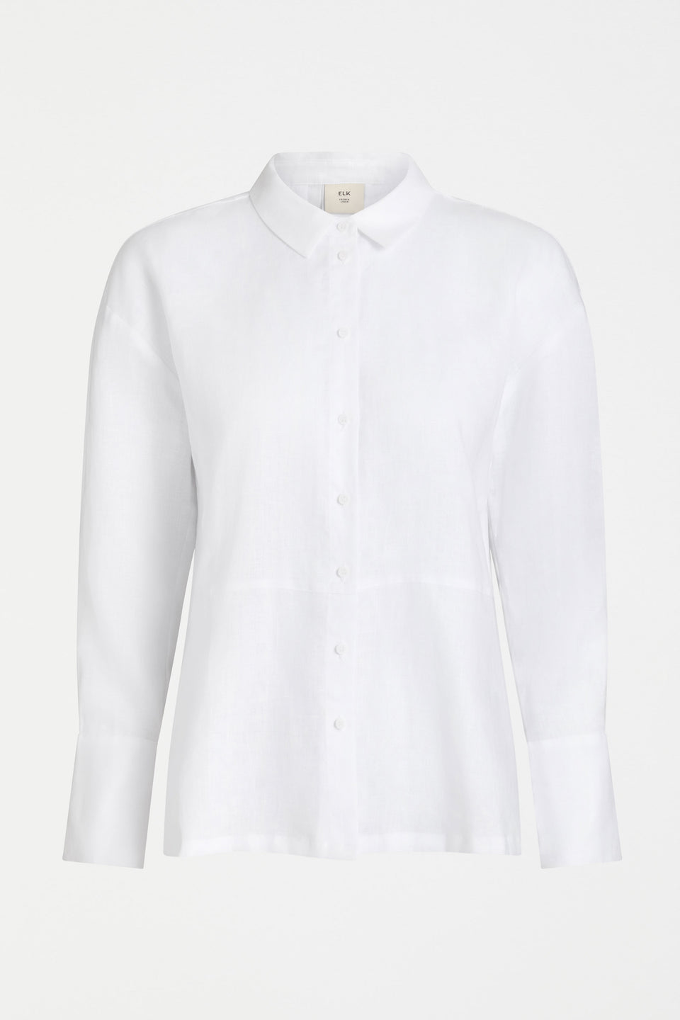Stilla Linen Shirt with High-Low Hem and Back Pleat Detail Model Front | WHITE