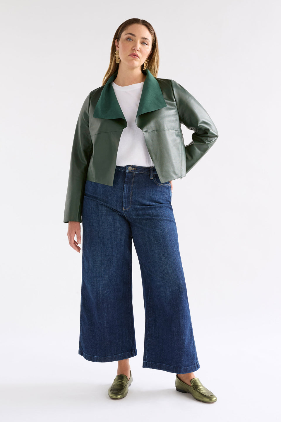 Fine Lamb's Leather Lightweight Waterfall Neckline Jacket Model Chanel Front Full Body | MILAN GREEN