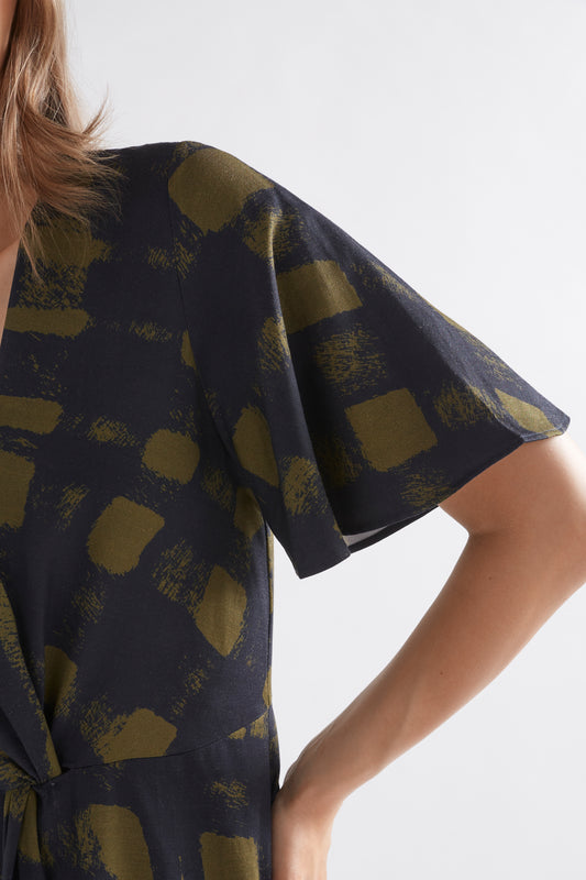 Fletta Midi Flutter Short Sleeve Twill Print Dress model detail | OLIVE WARP CHECK PRINT 