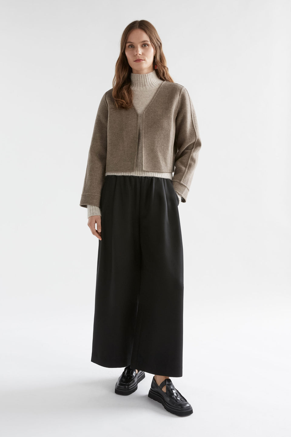 Sesa Cropped Wool Twill Jacket Model Front Full Body | LATTE