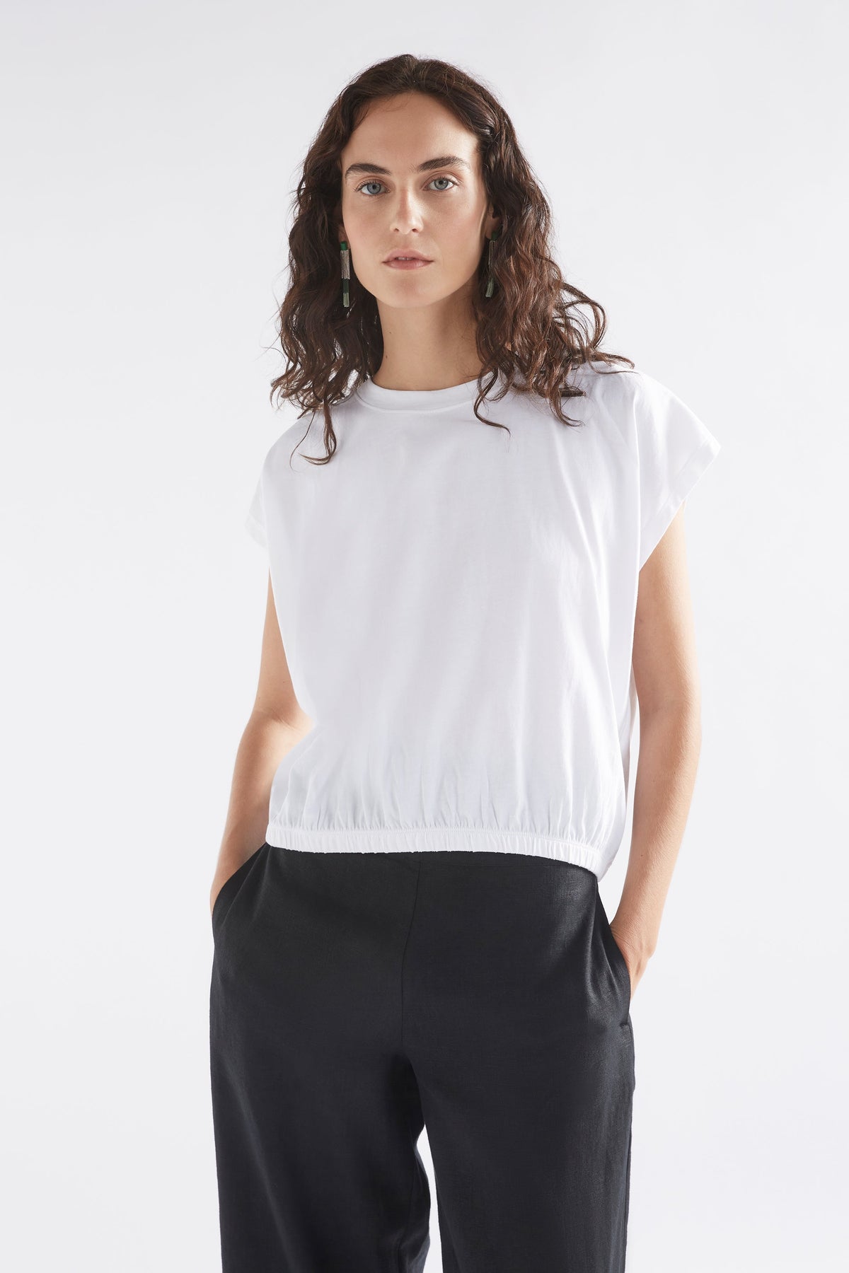 Kruis Organic Cotton Jersey Cropped Elastic Hem Semi Cropped Tee Model Front | WHITE