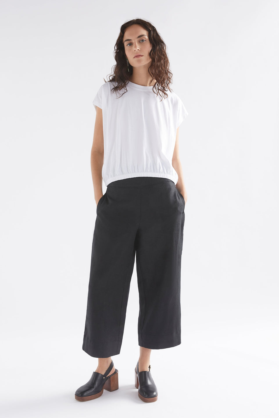 Kruise Organic Cotton Jersey Cropped Elastic Hem Semi Cropped Tee Model Front Full Body | WHITE