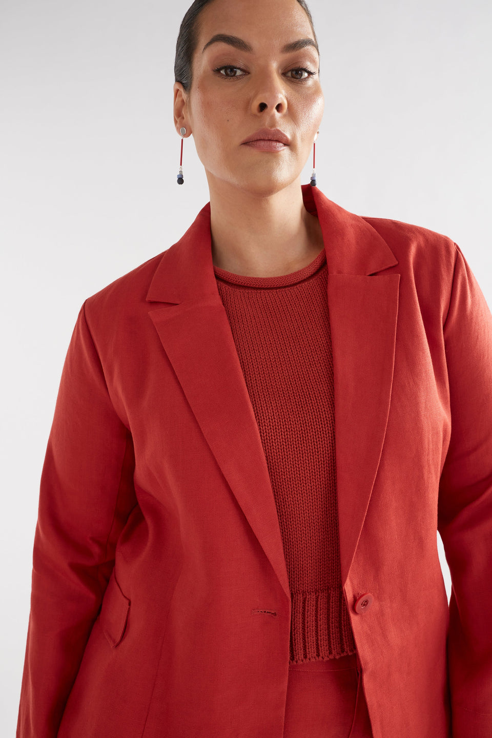 Ilona Linen Single Button Blazer Model Front Crop CURVE | SANGRIA