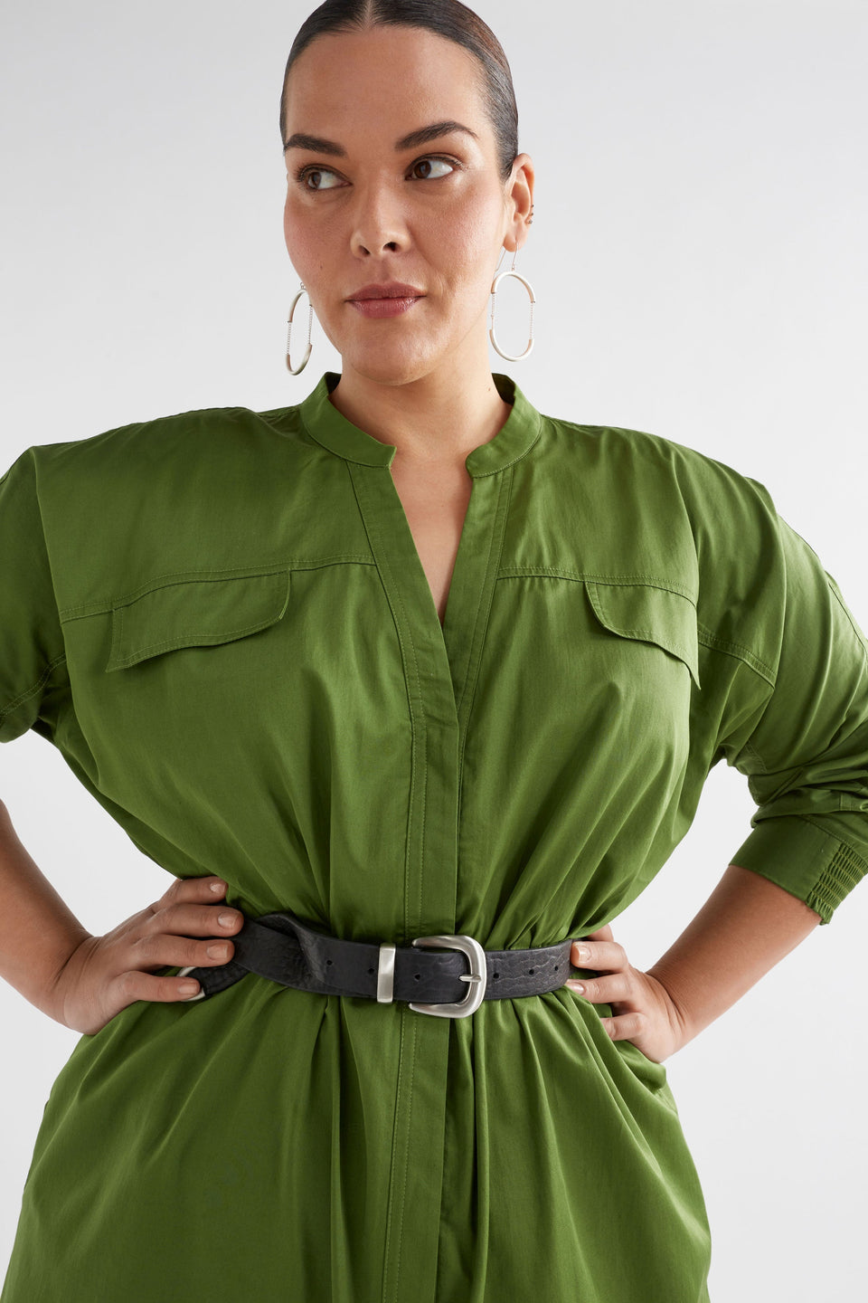 Eller Organic Cotton Midi Shirt Dress with Mandarin Collar Chest Pockets Front Curve Model Detail with Leather Belt | GREEN MOSS
