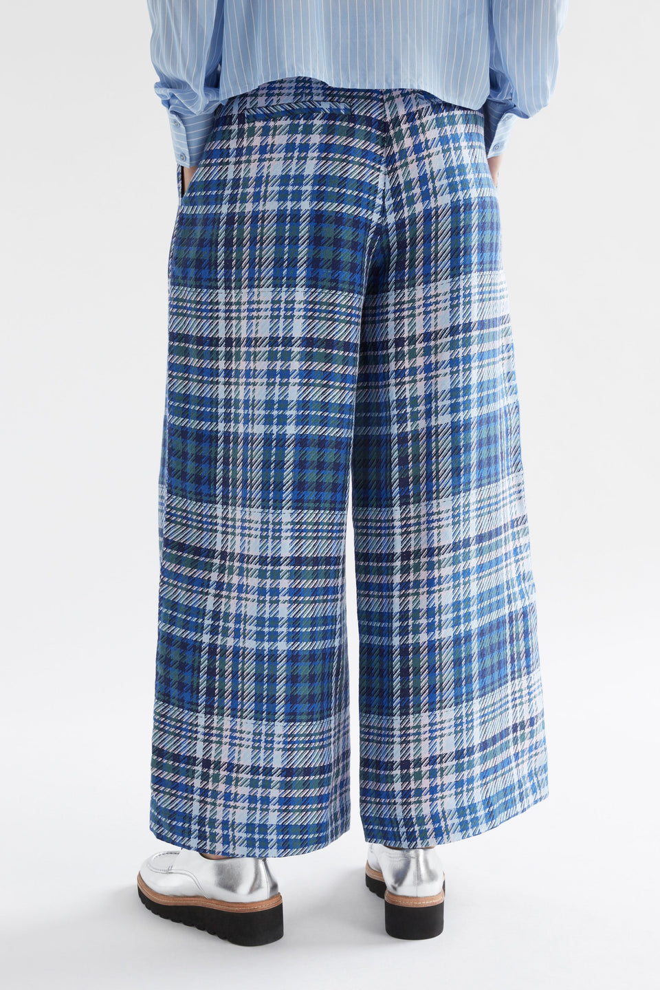 Ranie Wide Leg Woven Linen Check High Waisted Pant Model Back | BLUE MULTI CHECK