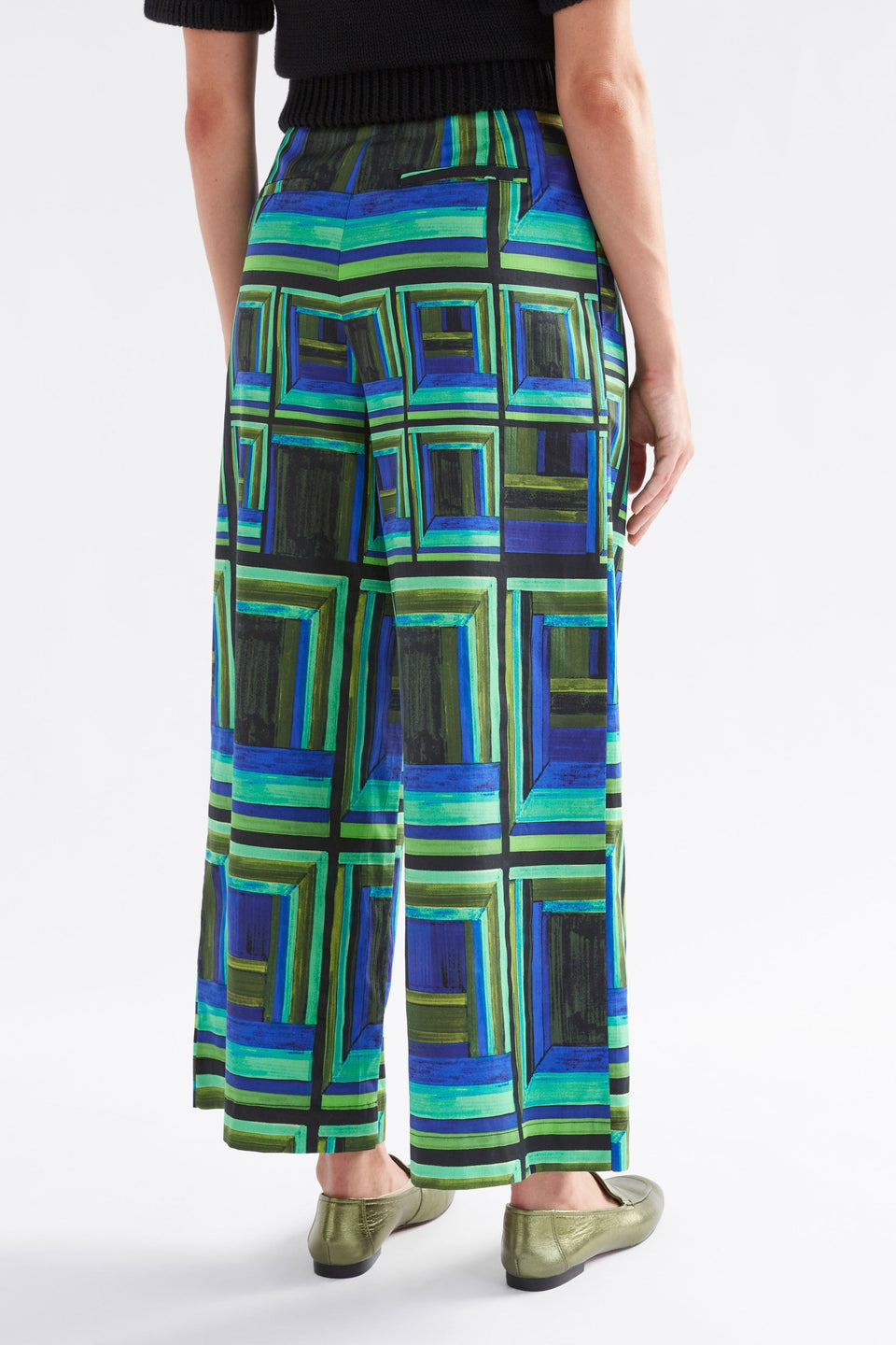 Rodan Organic Cotton Bold Print Front Pleat Wide Leg Pant Model Back | SALONE PRINT