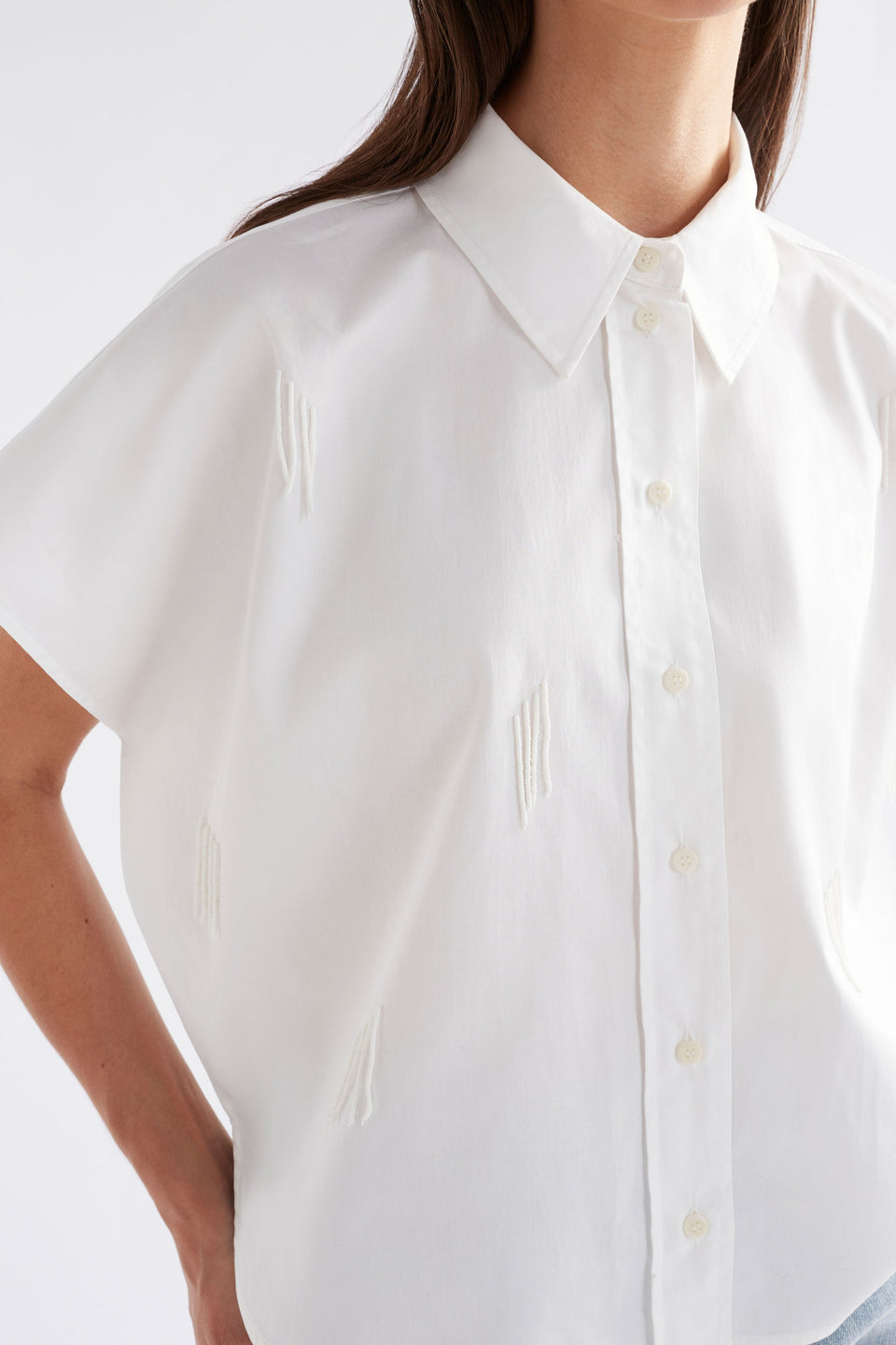 Klode Relaxed Fit Short Sleeve Crop Shirt With Subtle Bead Detail Model Front detail | WHITE