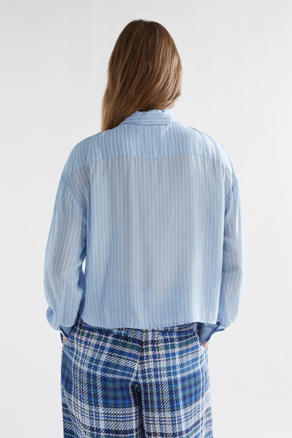 Sera Lightweight Pinstripe Long Sleeve Crop Shirt Model Back | PALE BLUE STRIPE
