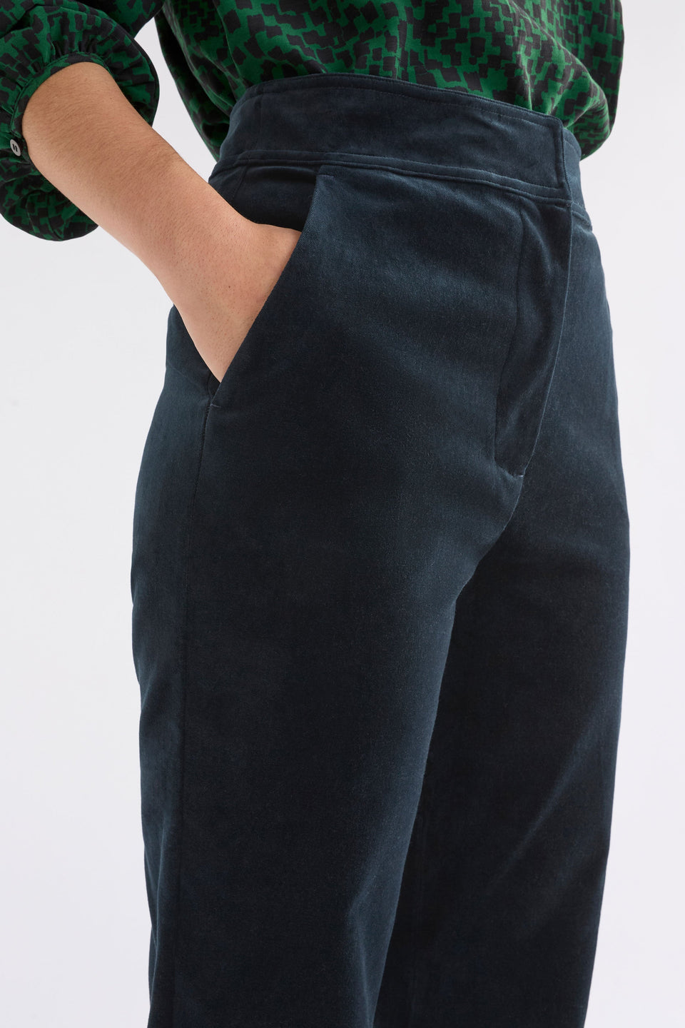 Atles High Waisted Tapered Leg Dark Blue Cut Cord Pant Model Front detail | CARBON