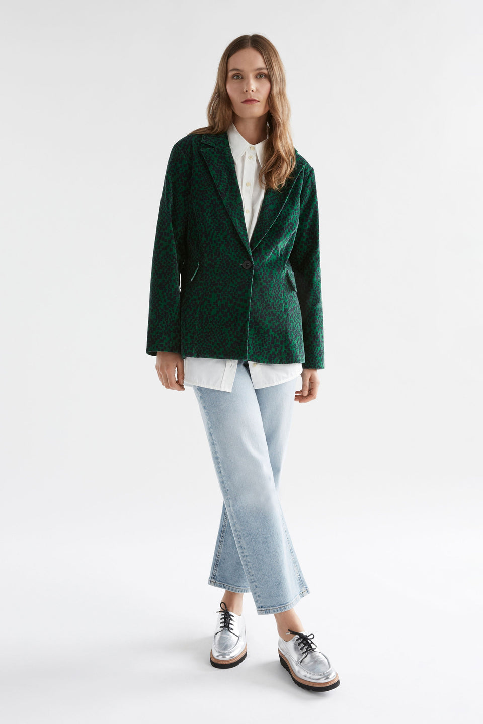 Altes Dark Green Pattern Cut Cord Blazer Jacket Model Front Full Body | GREEN SINDA PRINT