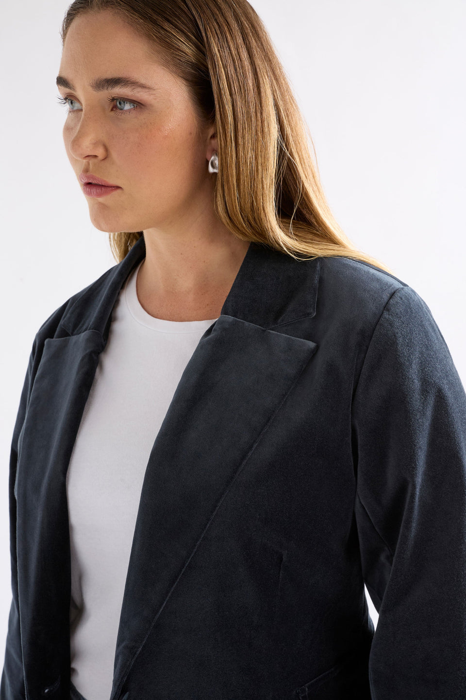 Altes Dark Blue Cut Cord Blazer Jacket Model Chanel Front Front Detail | CARBON