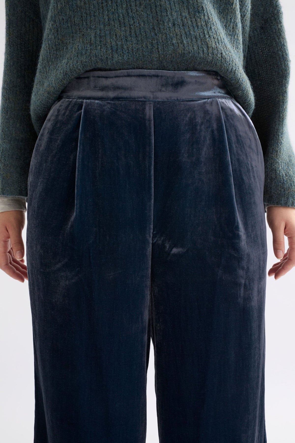 Suuri Velvet Wide Leg Elastic Waist Pant Model Angled Front detail | BLUE STEEL