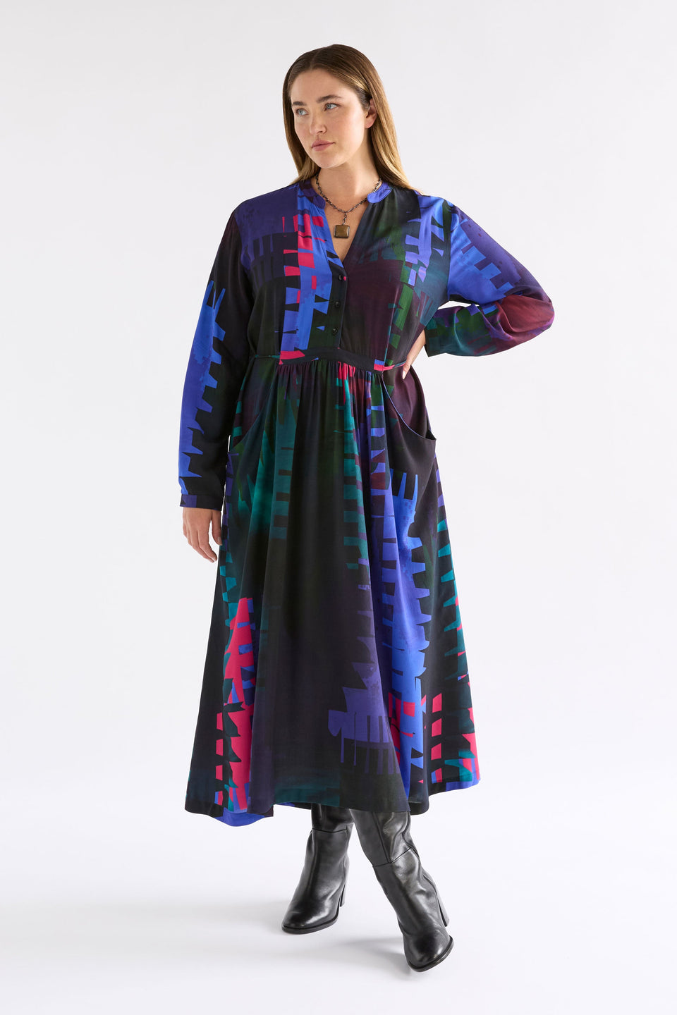 Terrase Print Waisted Midi Shirt Dress Model Chanel Front | LOOM PRINT