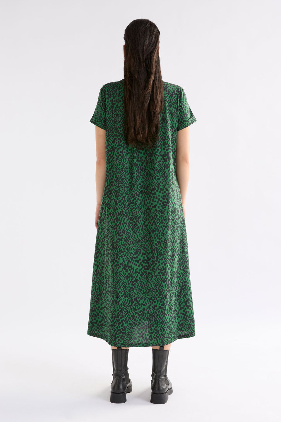 Haki Long Organic Cotton Jersey Print Tshirt Dress Model Back | GREEN SINDA PRINT