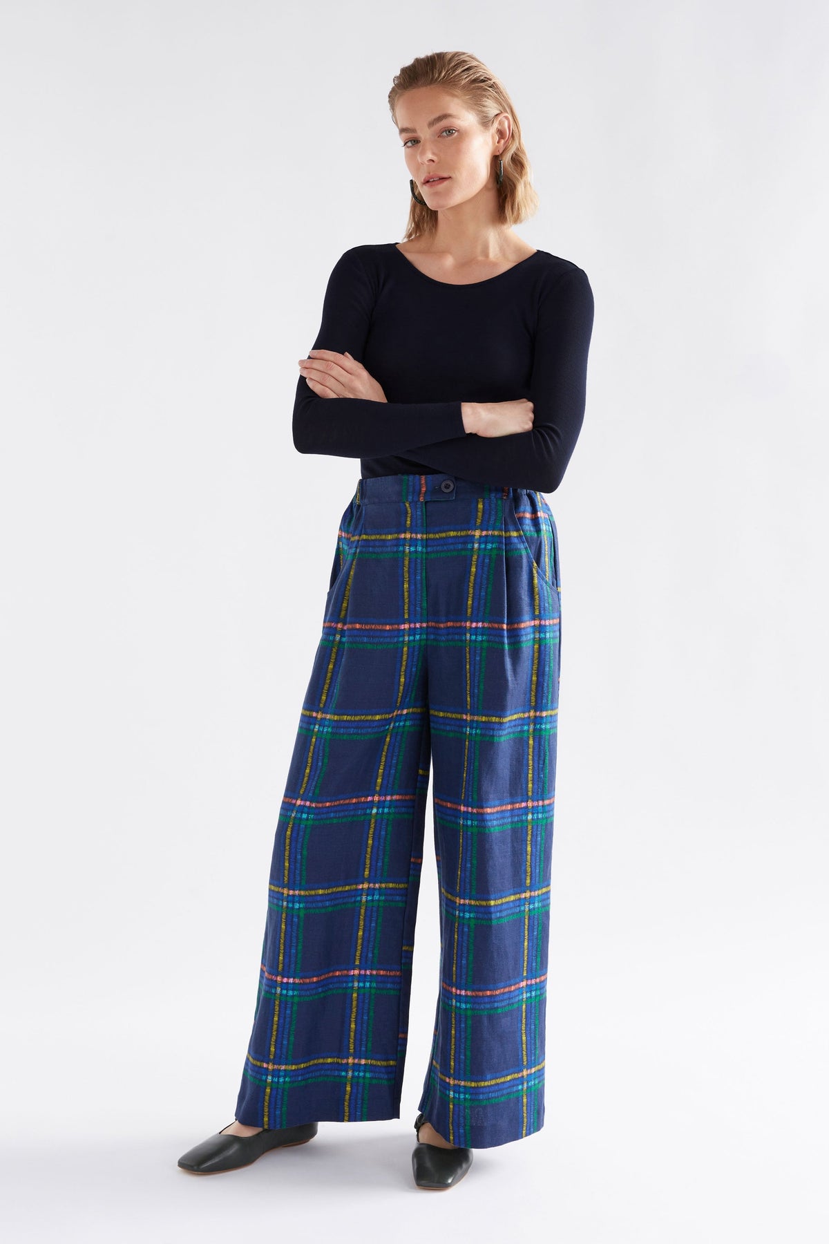 Paimo Pant on Model Full Length | ELBA CHECK