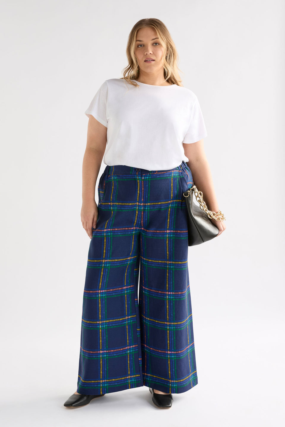 Paimo Pant on Model with tshirt styled | ELBA CHECK