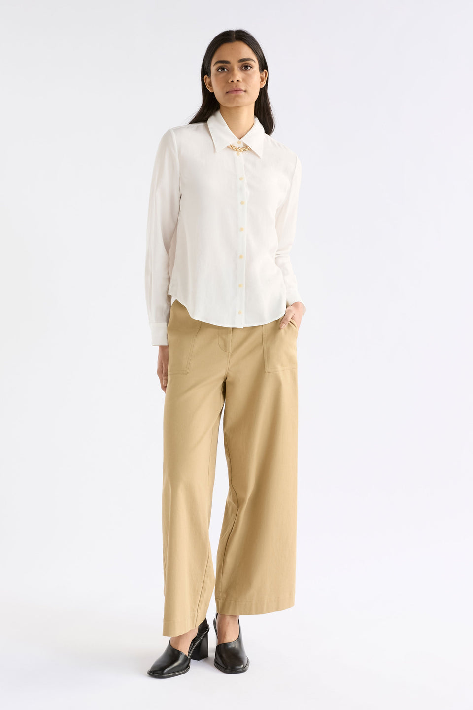 Tettu Shirt on Model Full Length | WHITE
