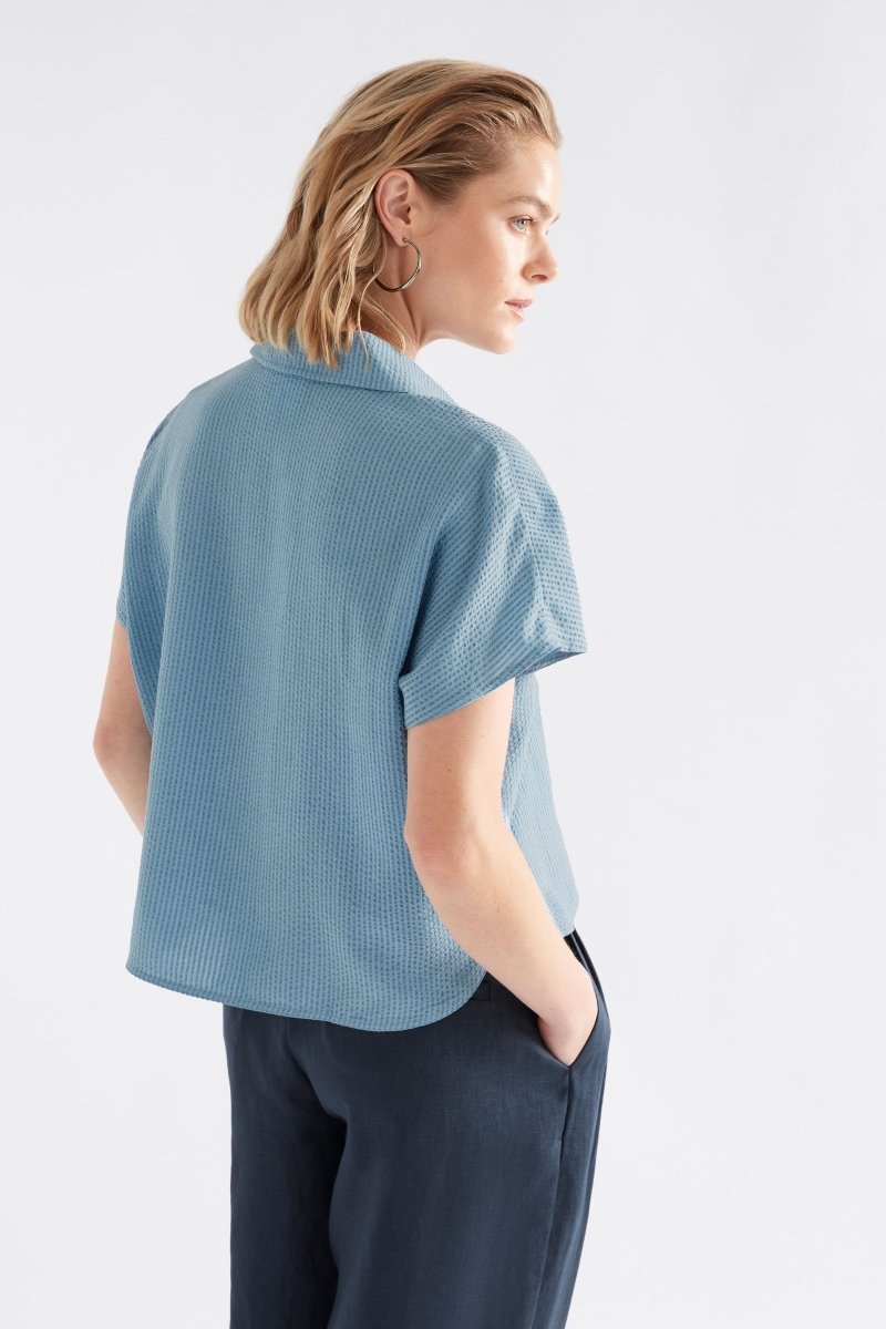Stolt Seersucker Fine Stripe Cropped Short Sleeve Shirt ELK Model Back | LIGHT WASH
