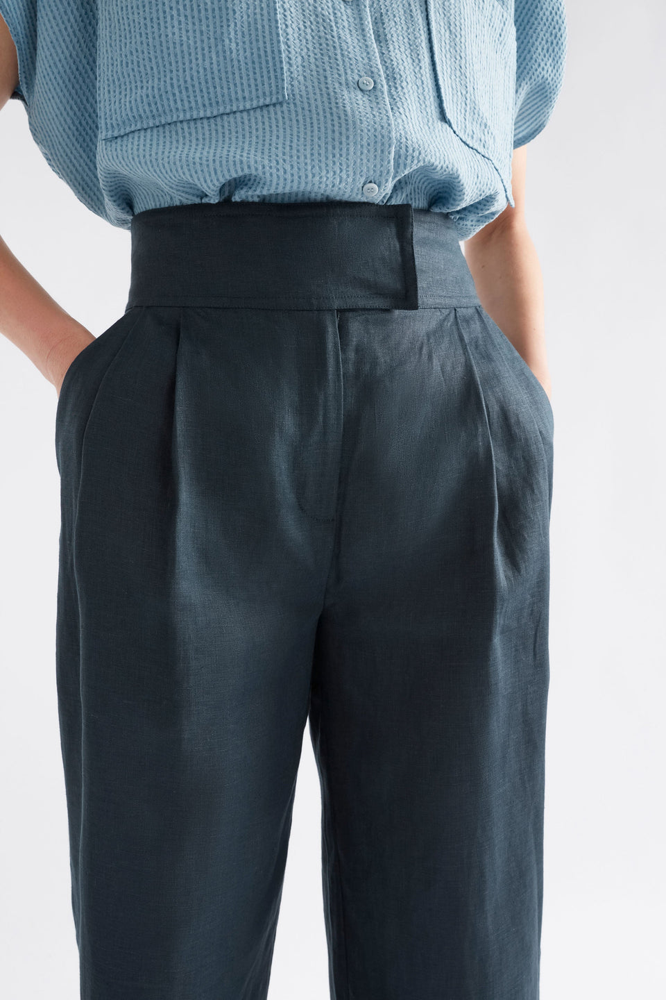 Lejer High waisted Straight Leg Linen Pant Model front detail | NAVY