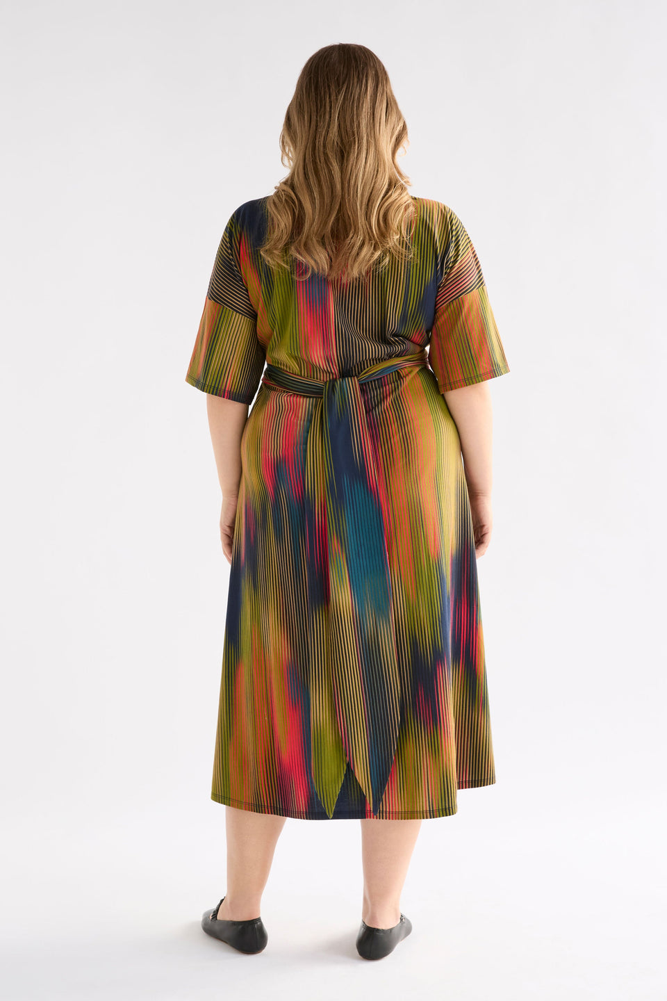 Kihte Organic Cotton Tie Front Midi T-shirt Dress on Curve Model Back | ARRAN STRIPE PRINT