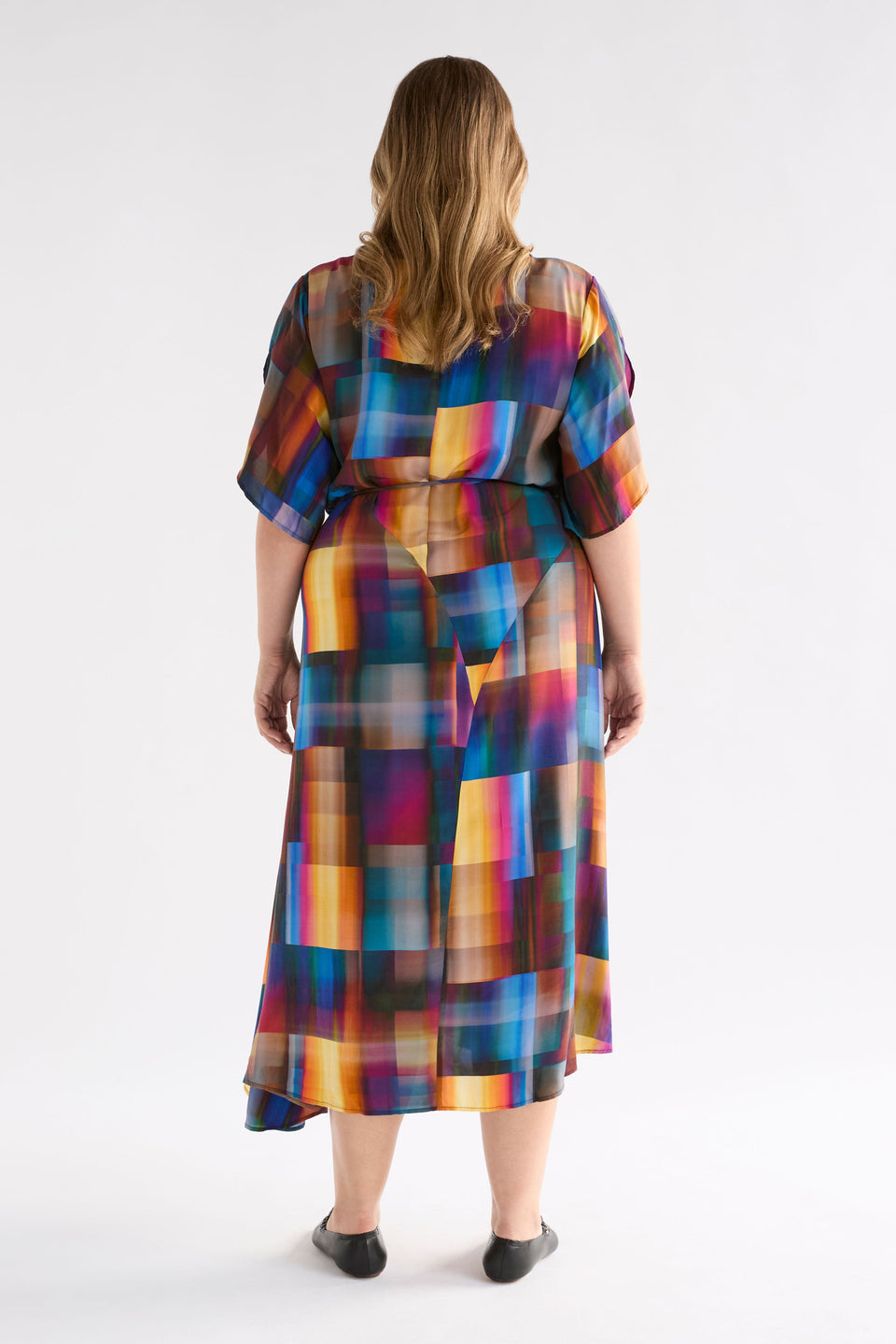 Byde Multi Coloured Tulip Sleeve Midi Dress Curve Model Back | EKKO PRINT