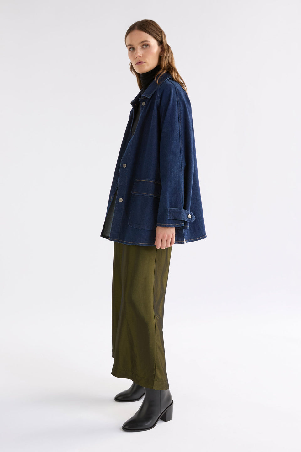 Medjal Wide Leg Metallic Culotte Pant Model Side styled | GOLD BLACK