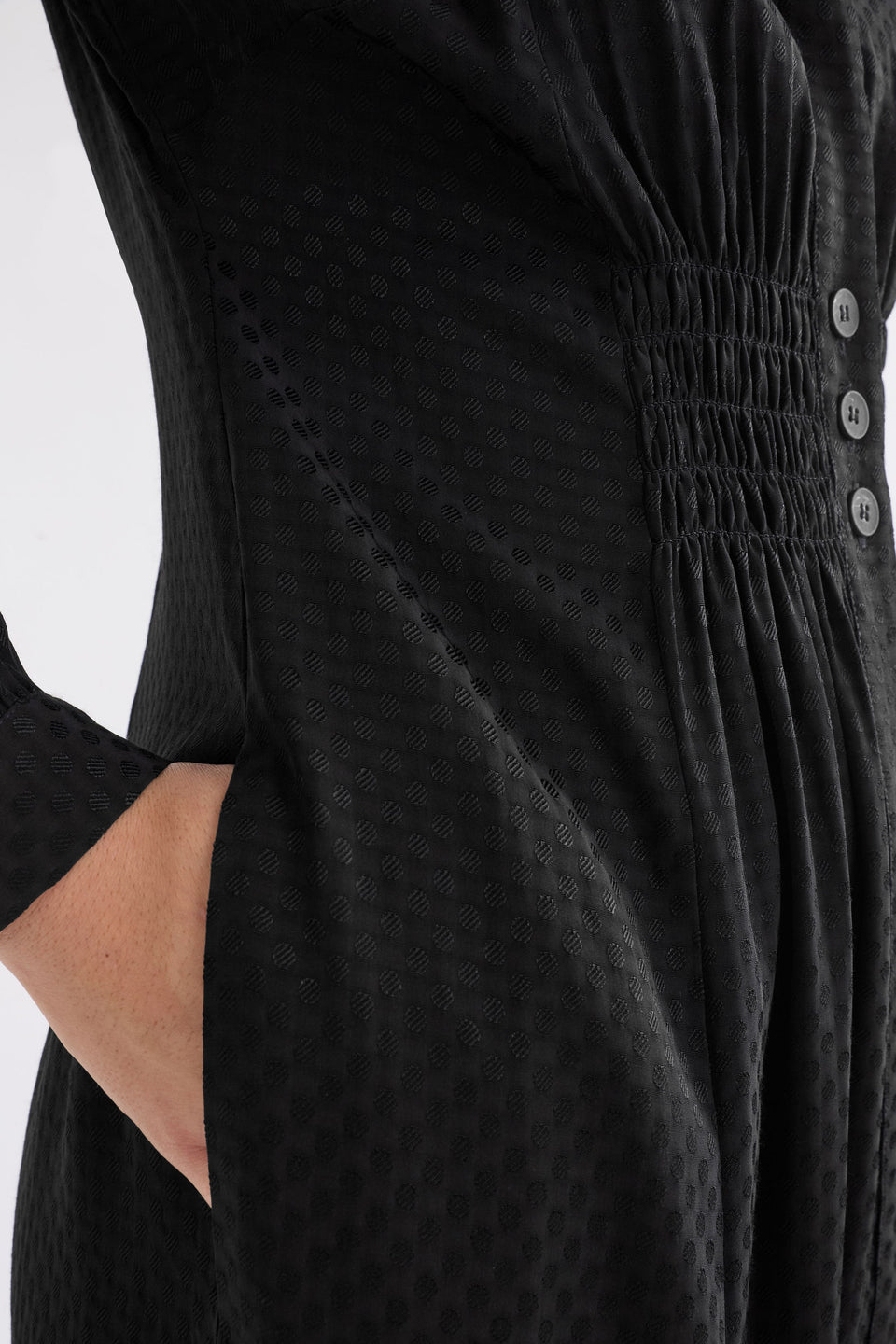 Oben Textured Spot Shirred Waisted Long Sleeve Midi Shirt Dress Model Front Detail | BLACK