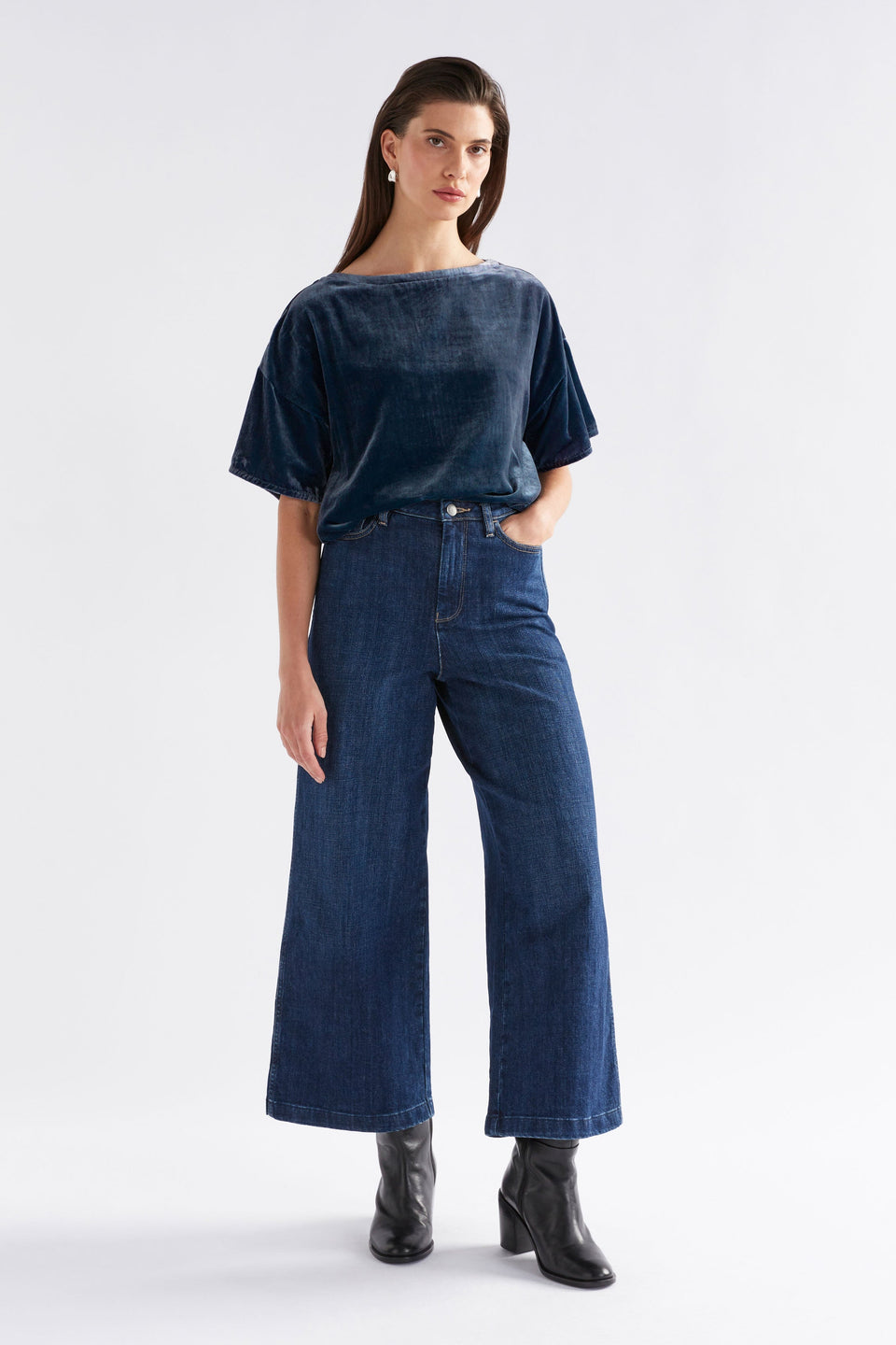 Suuri Boxy Sleeve Drop Shoulder Velvet Top Model Front Full Body | BLUE STEEL
