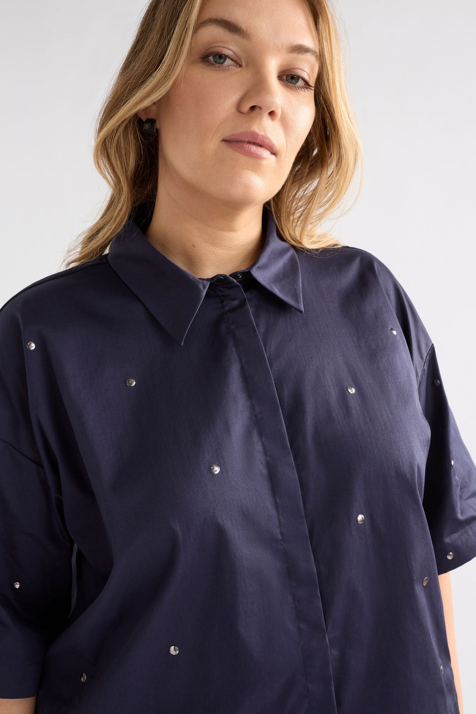 Stuud Shirt on Model Close Up | BRIGHT NAVY