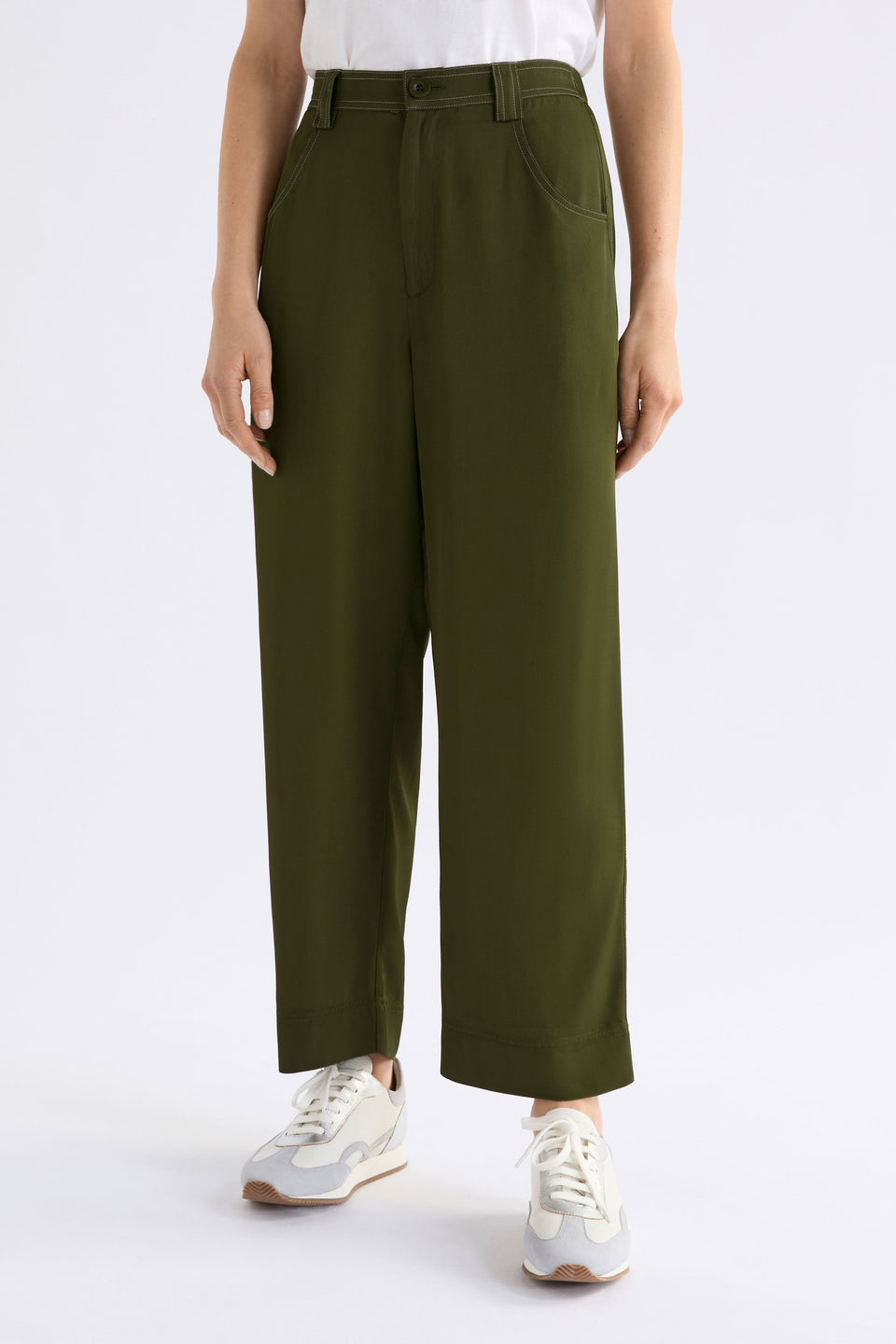 Hullu Mid Rise Contrast Top-Stitch Straight Leg Pant Model Front crop | BRIGHT OLIVE