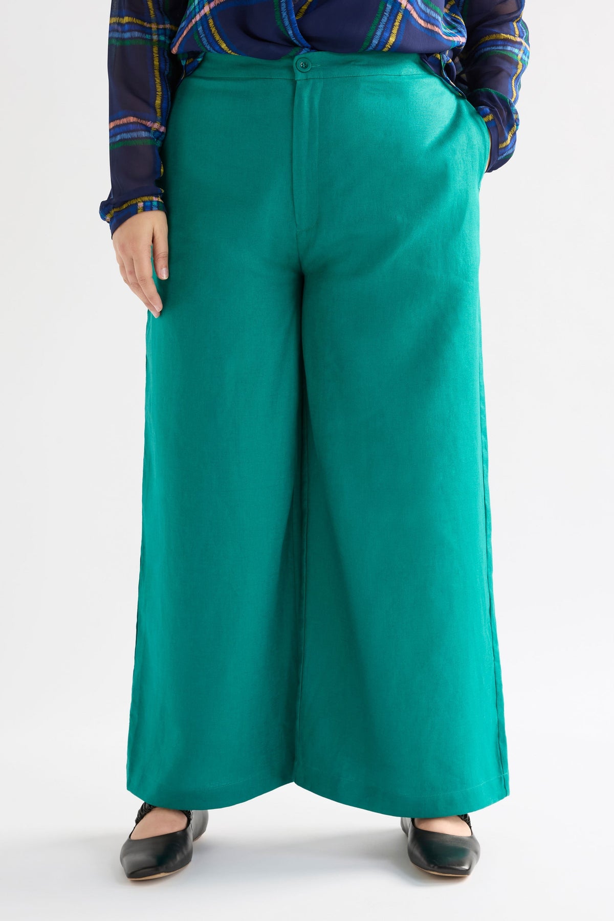 Anneli French Linen Wide Leg High Waisted Long Pant Curve Model Front Crop | TEAL