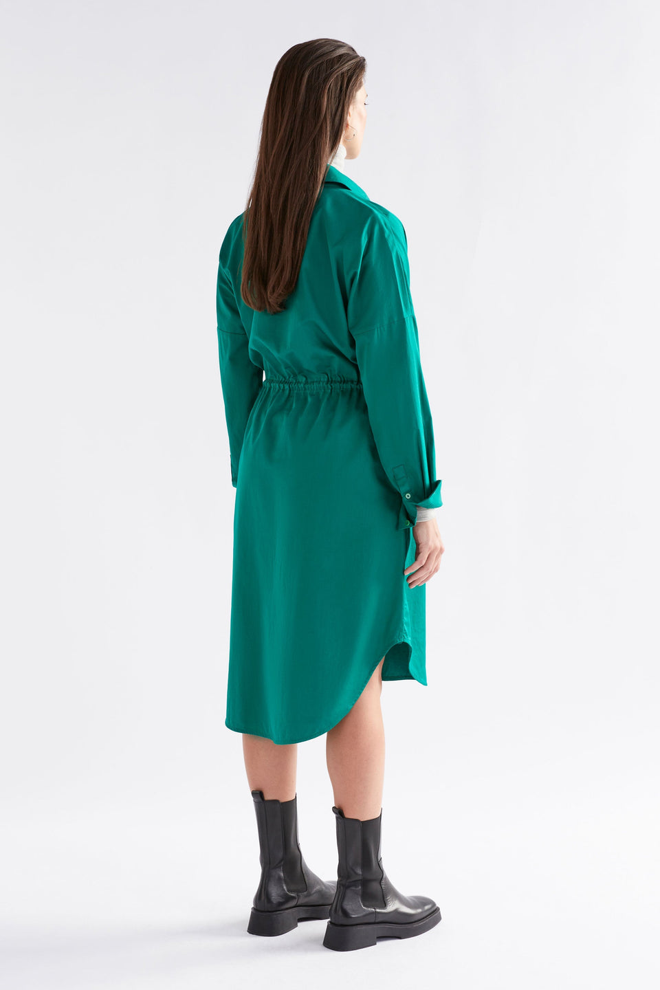 Blaec Organic Cotton Poplin Long Sleeve Shirt Dress Model Back | MILAN GREEN