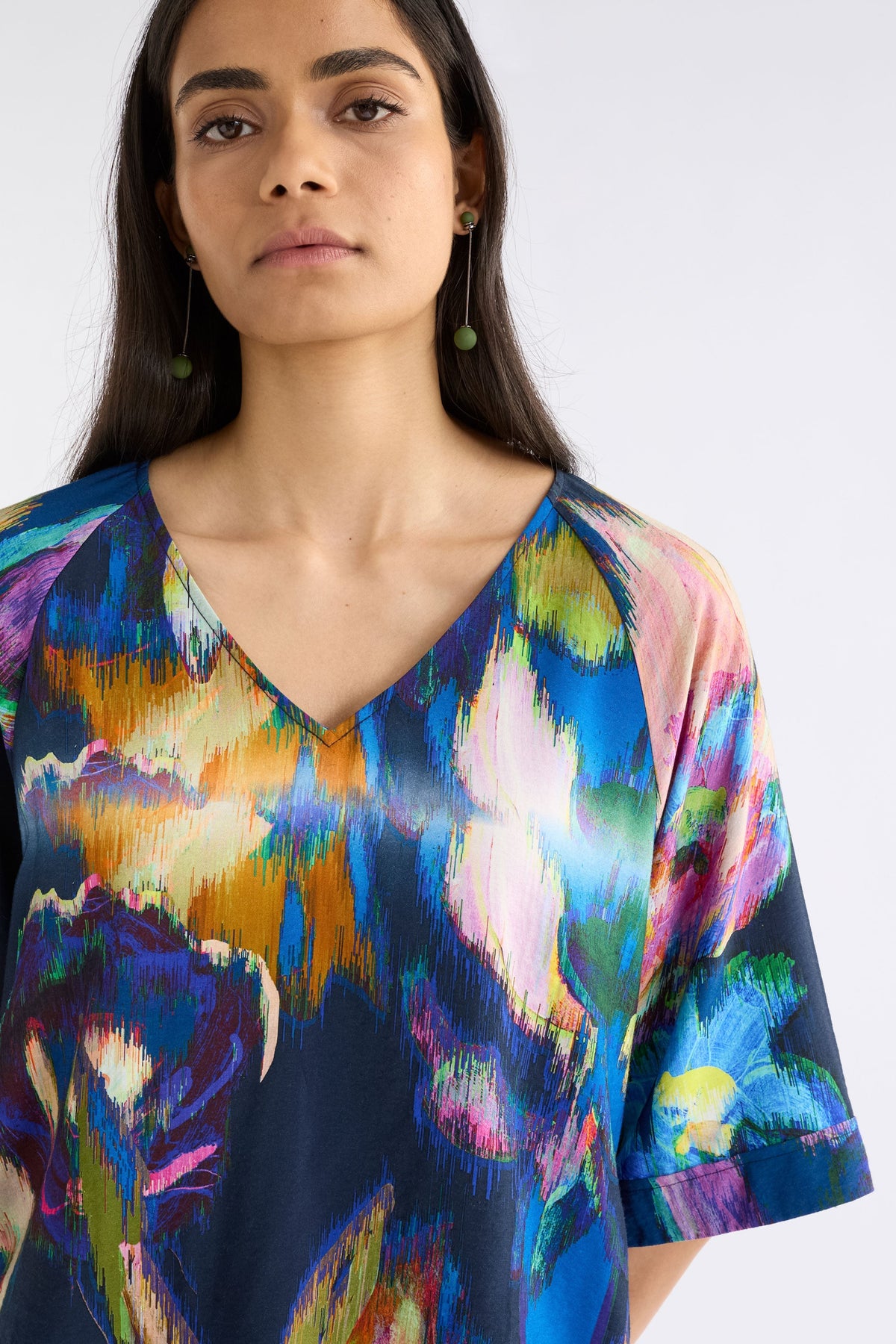 Moda Floral Print Silky V-neck Top Model front crop | VAARA PRINT