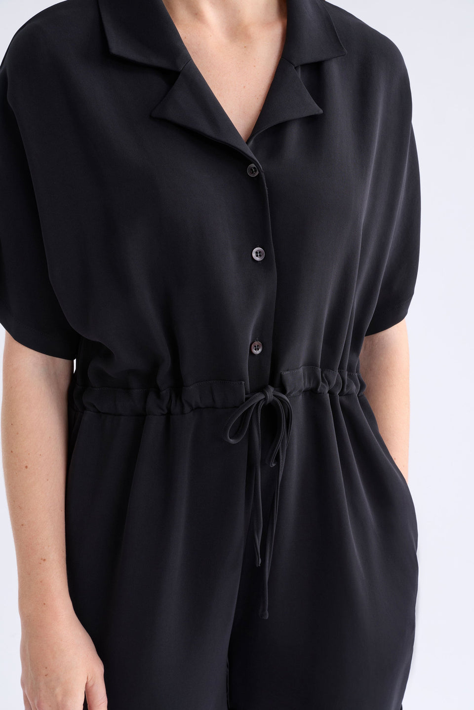 Eso Button Up Drawstring Short Jumpsuit | BLACK
