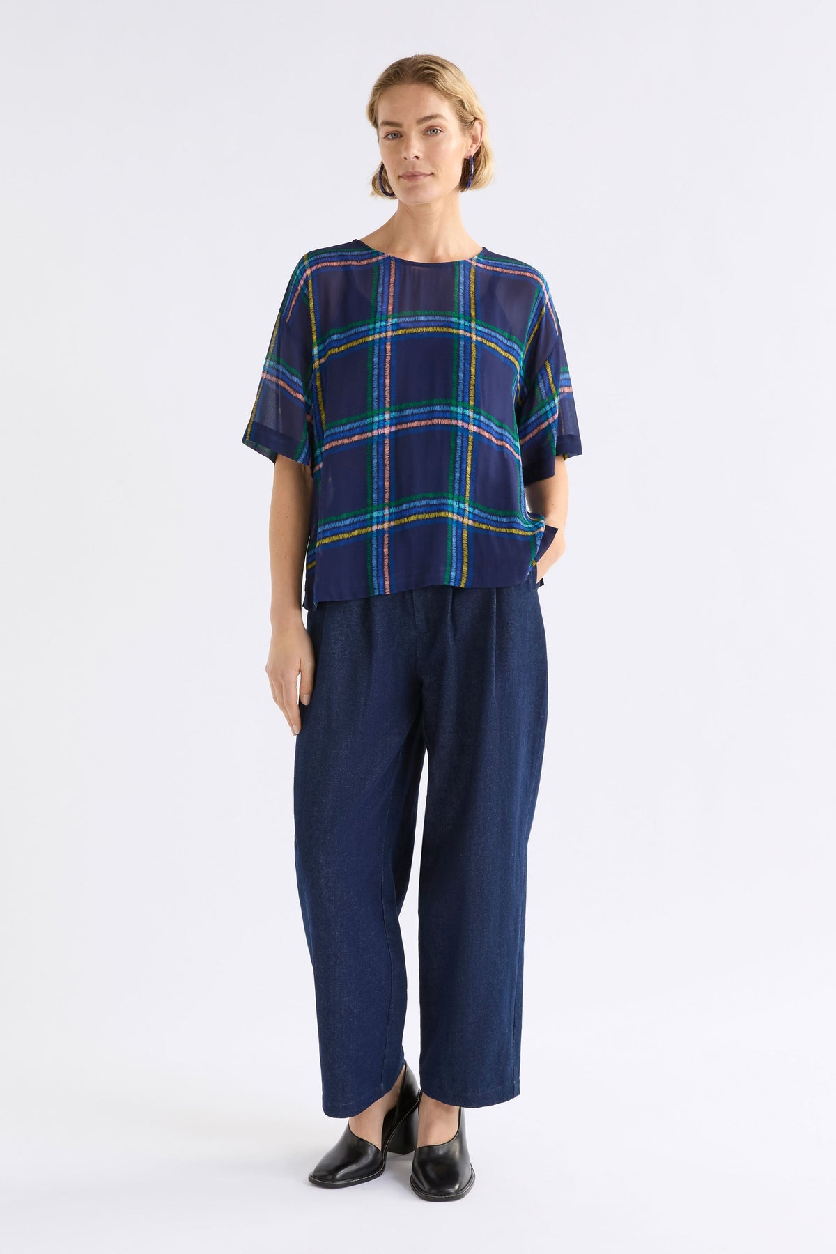 Statte Top on Model Full Length | ELBA CHECK