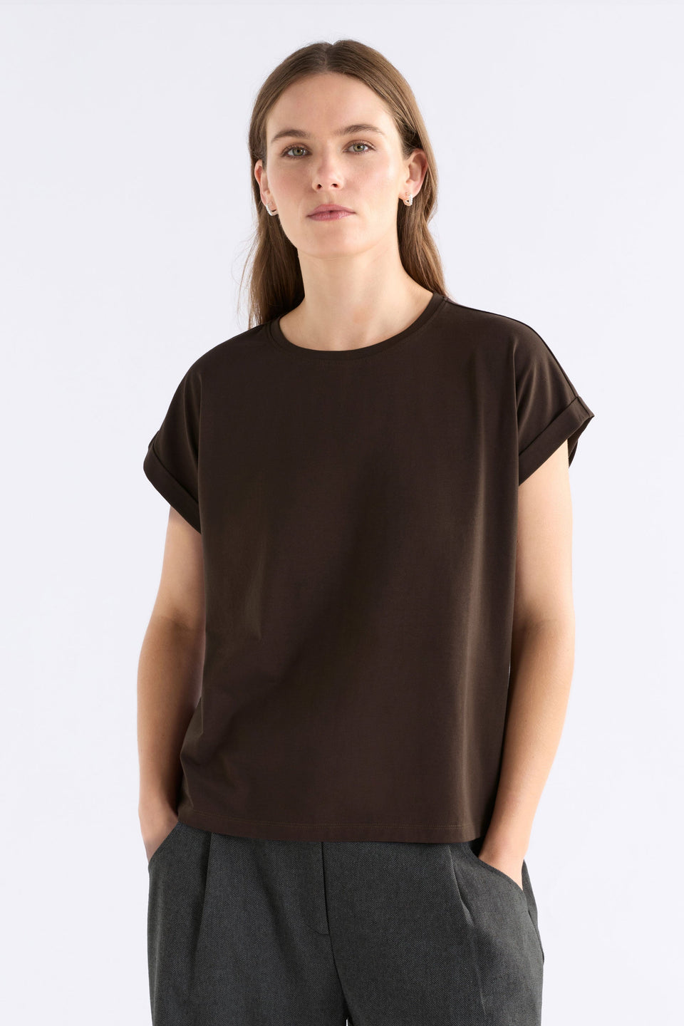Cille T-Shirt Espresso Tops - ELK | ESPRESSO
