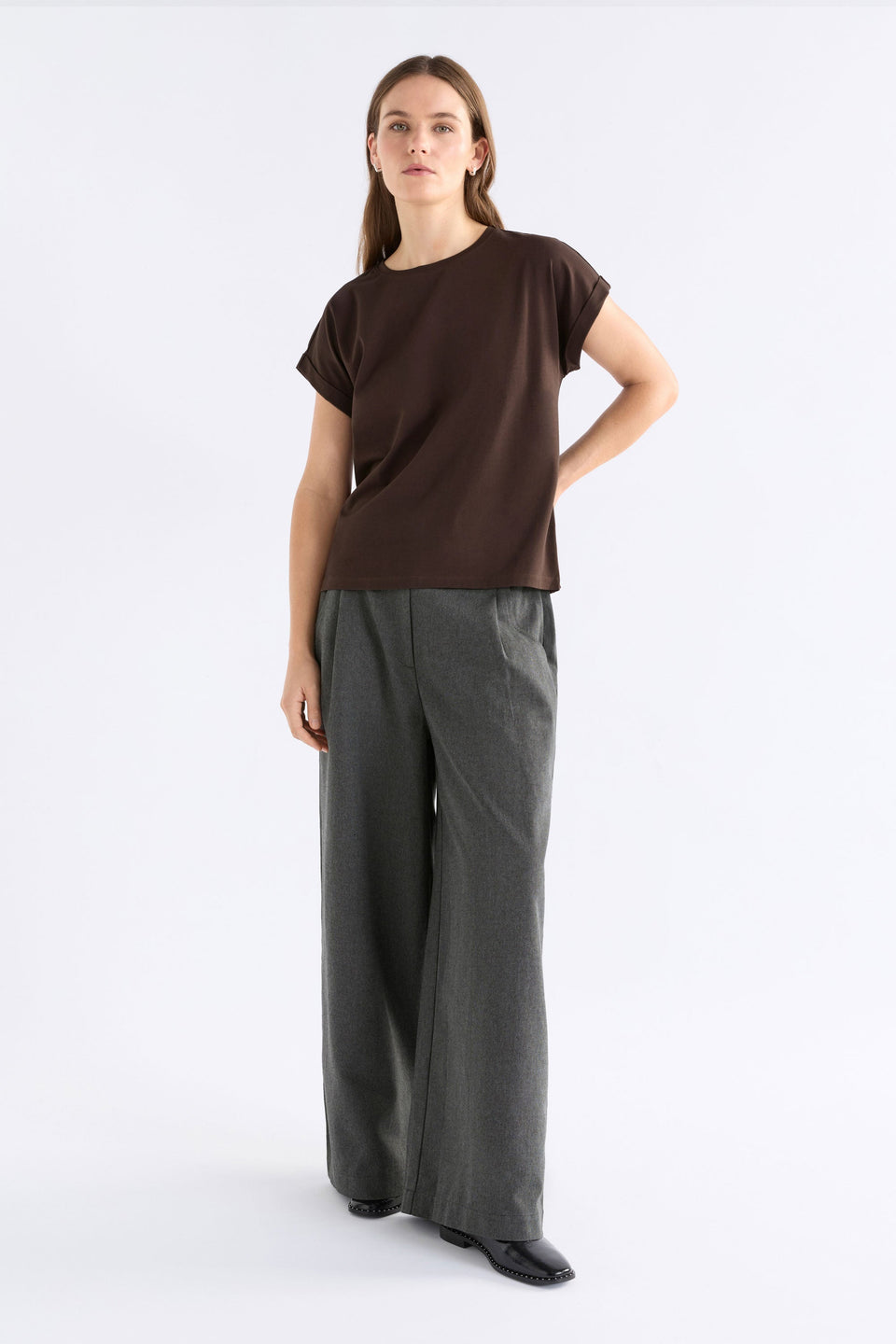 Cille T-Shirt Espresso Tops - ELK | ESPRESSO