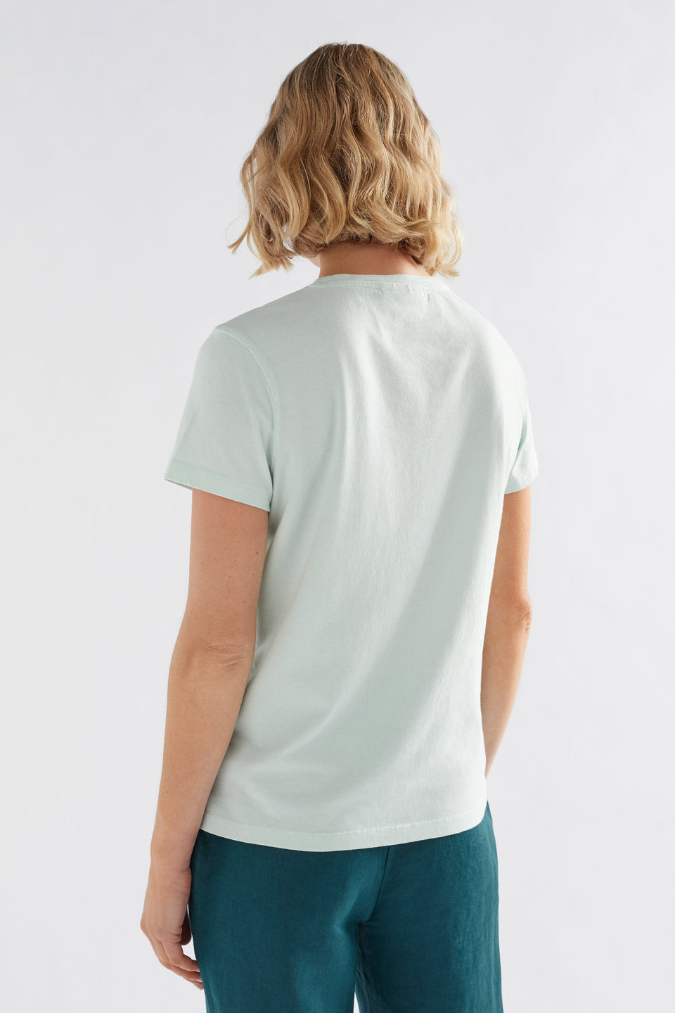 Henning Organic Cotton Tee Model Back | MINT