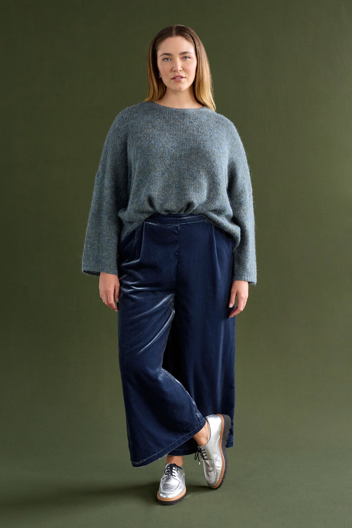 Suuri Velvet Wide Leg Elastic Waist Pant Model Chanel Front Campaign | BLUE STEEL