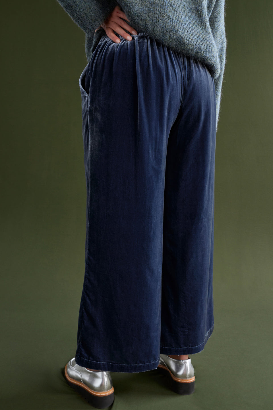 Suuri Velvet Wide Leg Elastic Waist Pant Model Chanel Back Campaign | BLUE STEEL