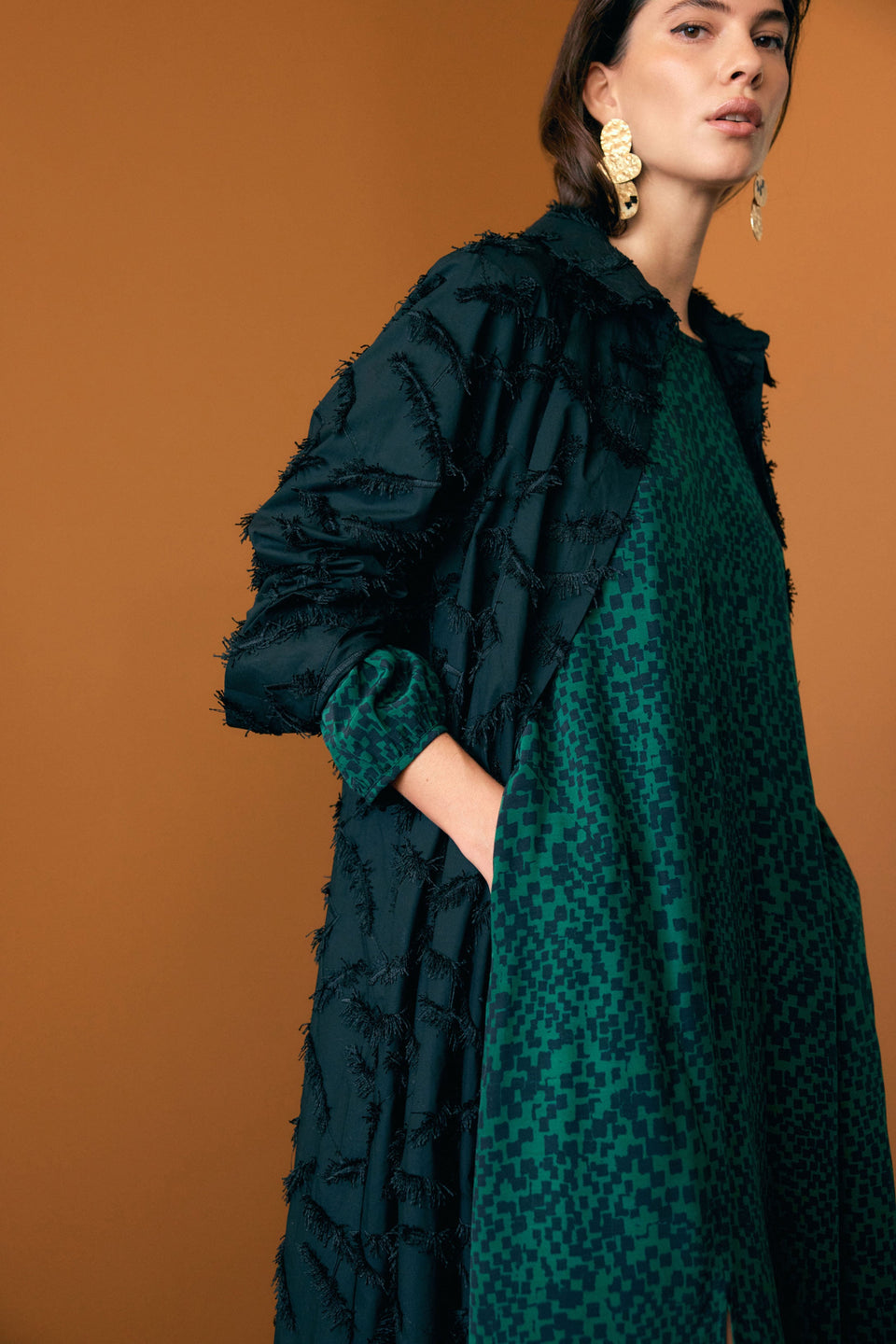 Dega Long Sleeve Asymmetric Hem Print Midi Dress Model Front Campaign Close up | GREEN SINDA PRINT