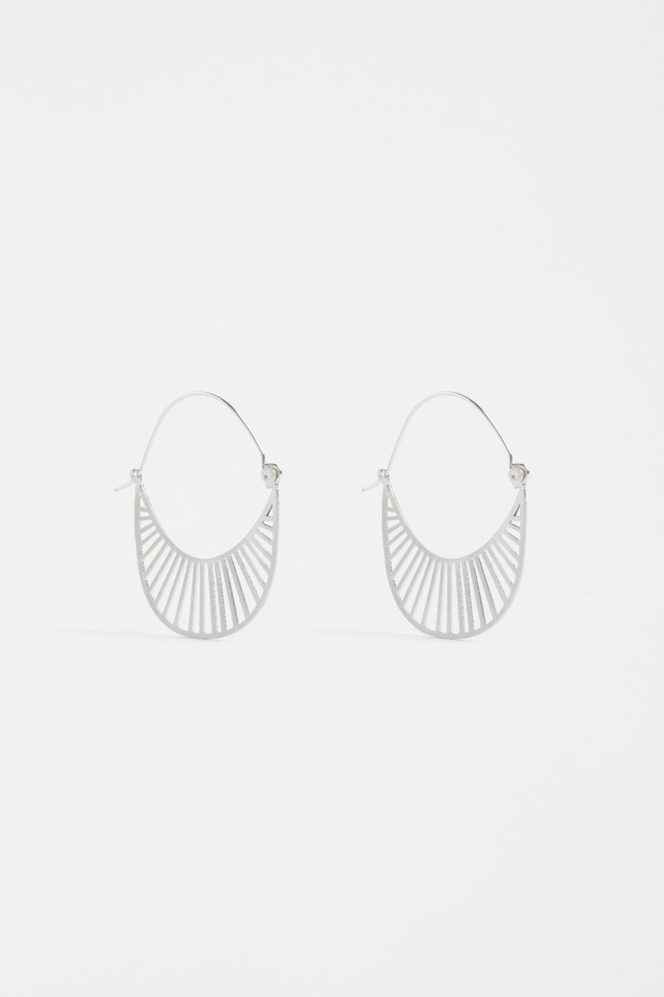 Solsken Small Oblong Sunray Cut-out Hoop Earring | SILVER