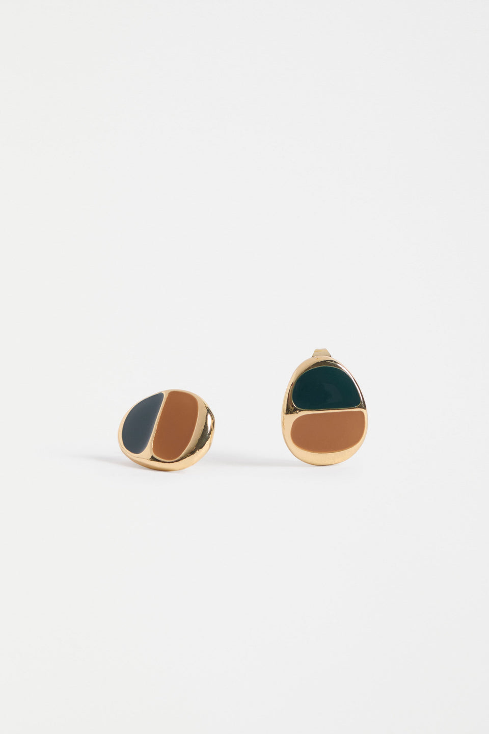 Ter Coloured Enamel Oval Stud Earring Navy and brown | GOLD