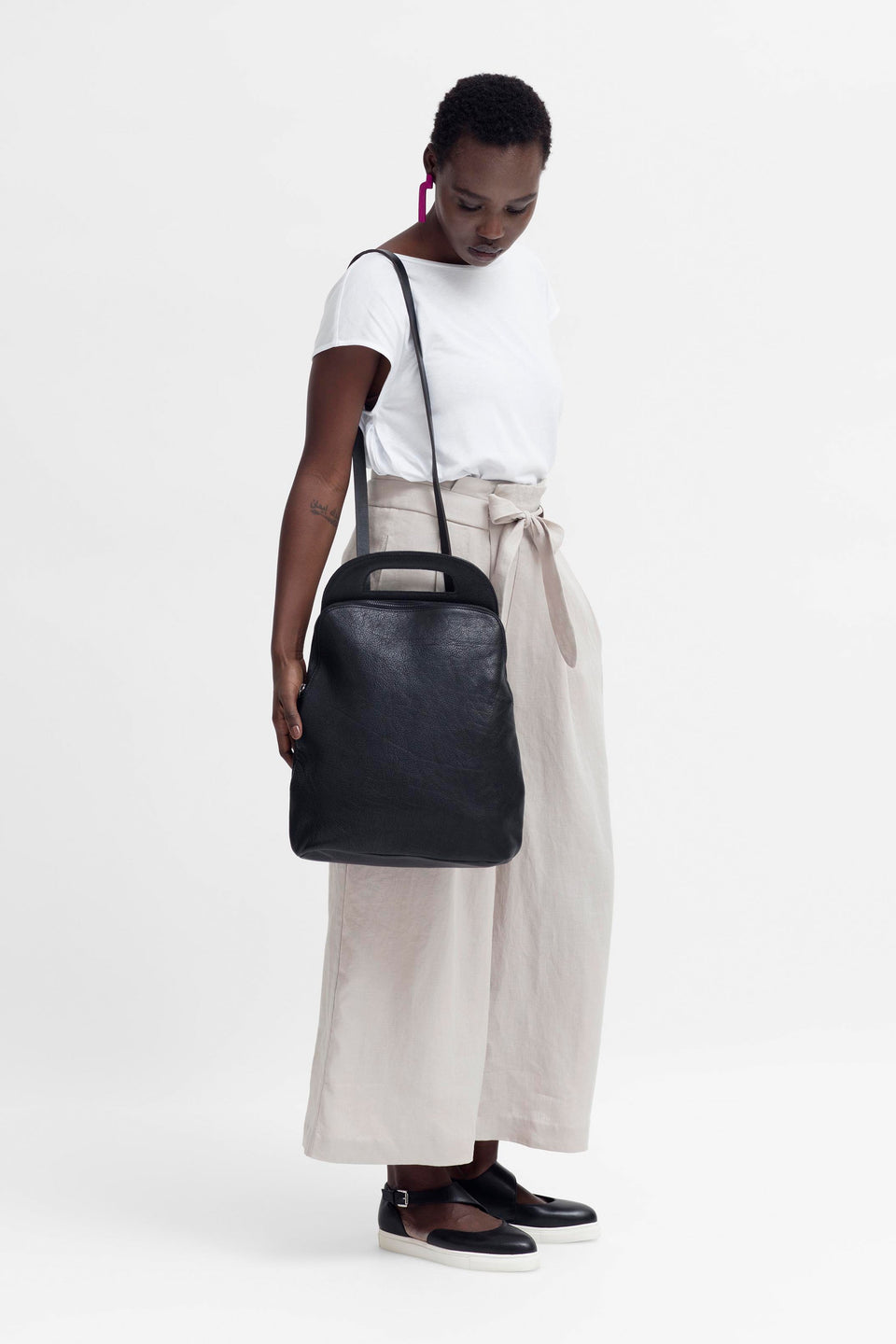 Forde Soft Cow Leather Backpack Model Front new | BLACK