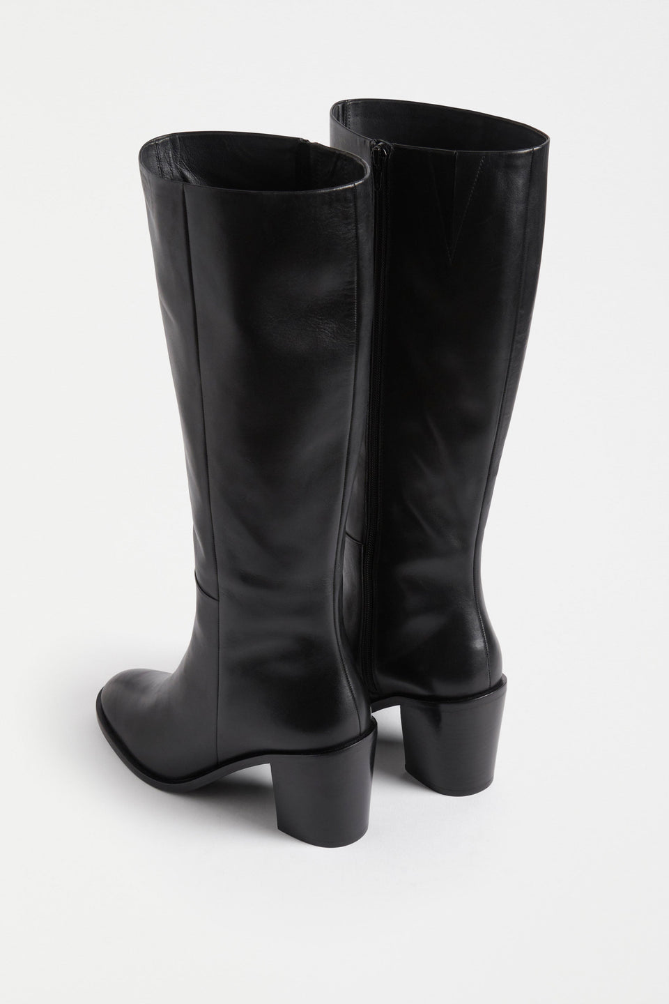 Jur Knee High Zip Up Leather Heeled Boot Angled Back | BLACK