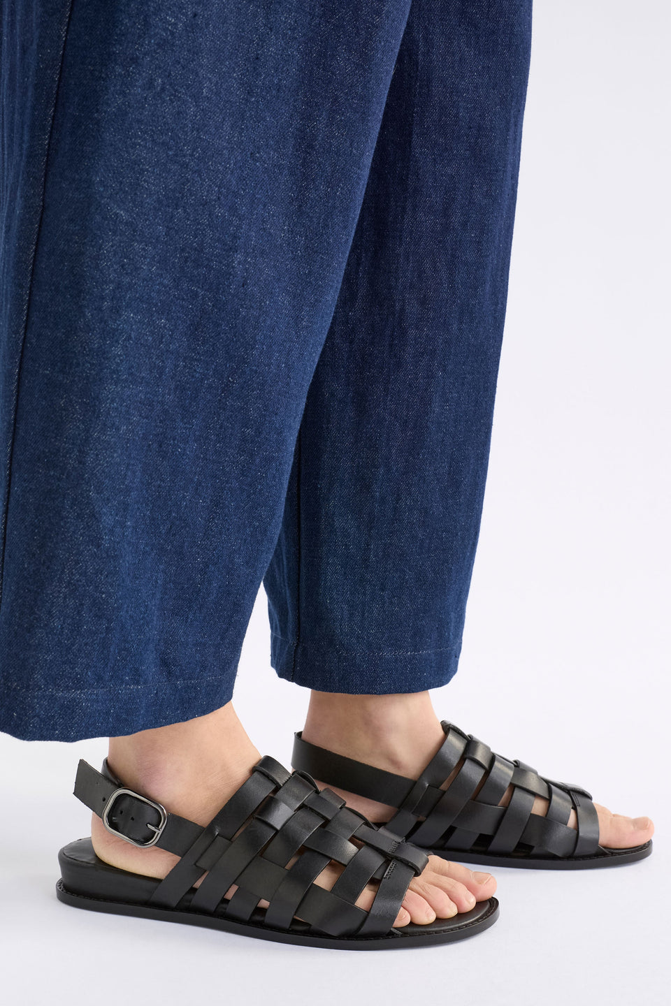 Ostt Sandal Shoe on model side view | BLACK