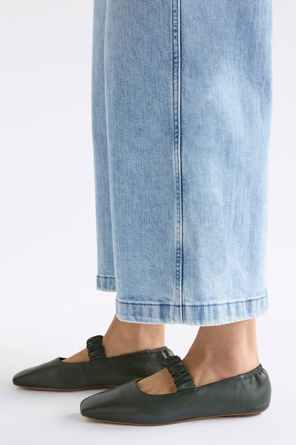 Kuren Ballet Flat Shoe on model side view | DARK JASPER