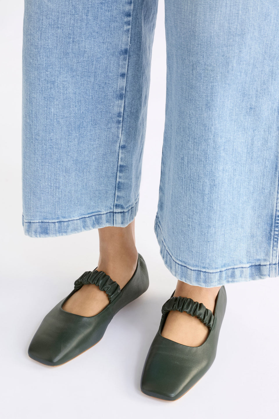 Kuren Ballet Flat Shoe on model styled with denim | DARK JASPER